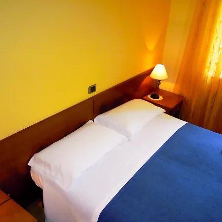 Loremar Guest house